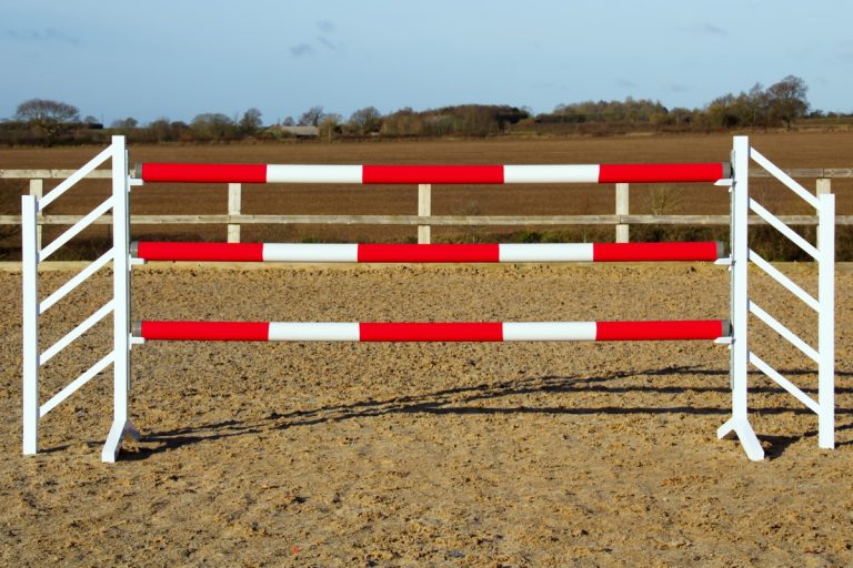 Red & White Plastic Show Jump Poles - Jump 2 It Horse Jumps